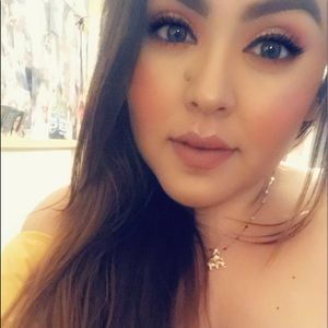 Meet your Posher, Lary